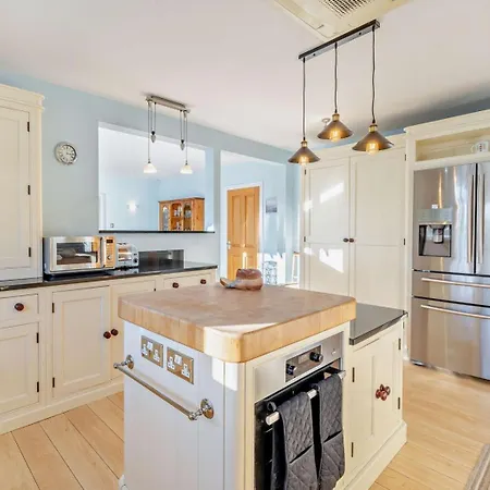 5 Bed In Windermere Oc-93302 *